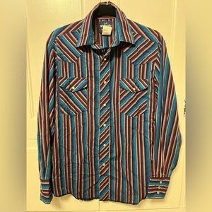 Wrangler pearl snap shirt